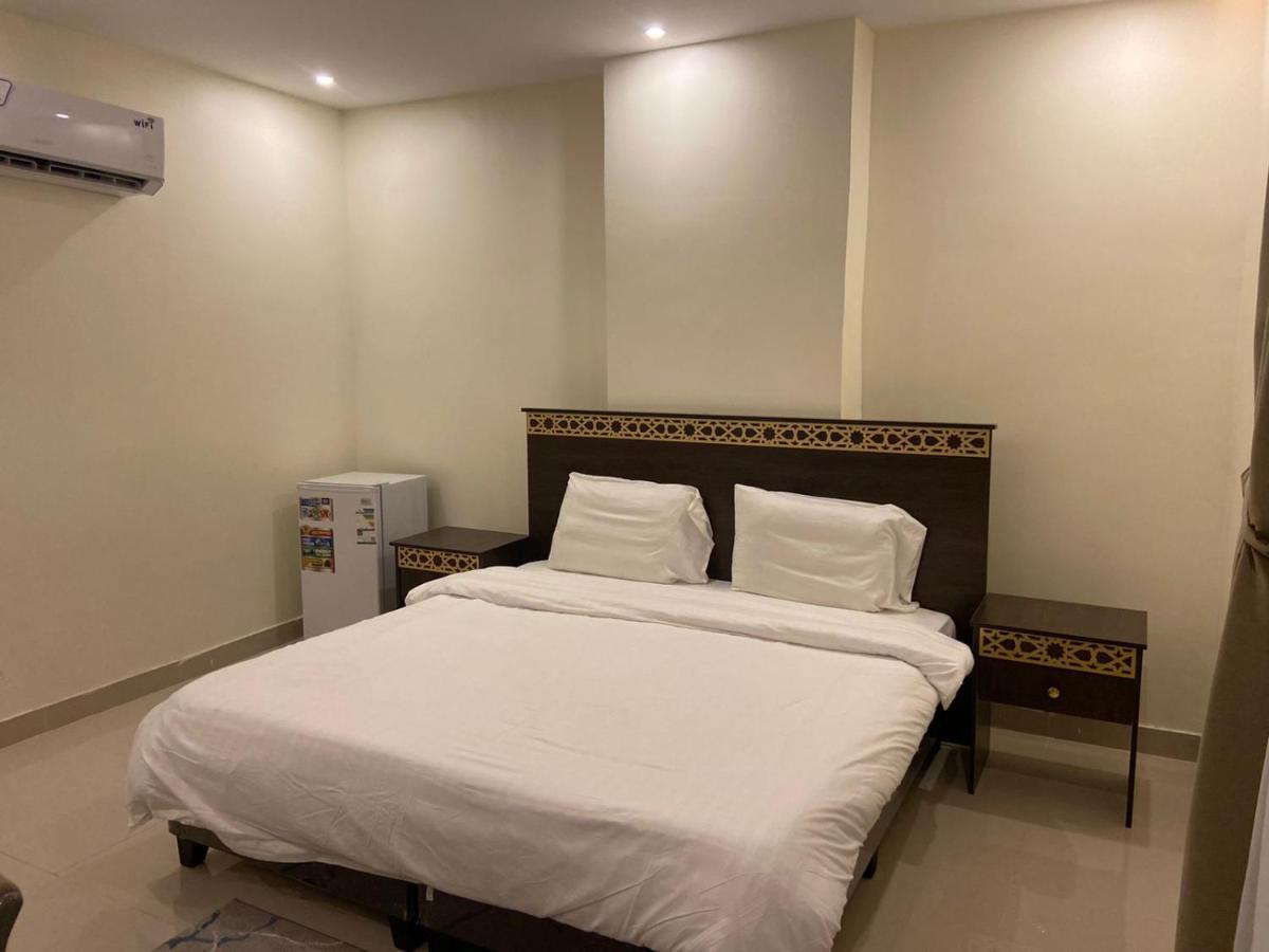 Al Safiah Hotel Medina Bagian luar foto